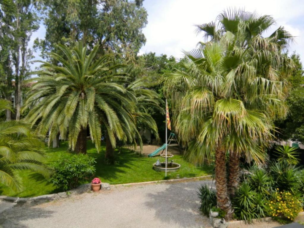 Domaine Saint Nicolas Acomodação com café da manhã Perpinhã Exterior foto